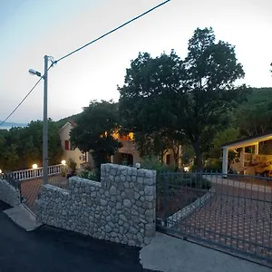 Marinko Apartment Povile